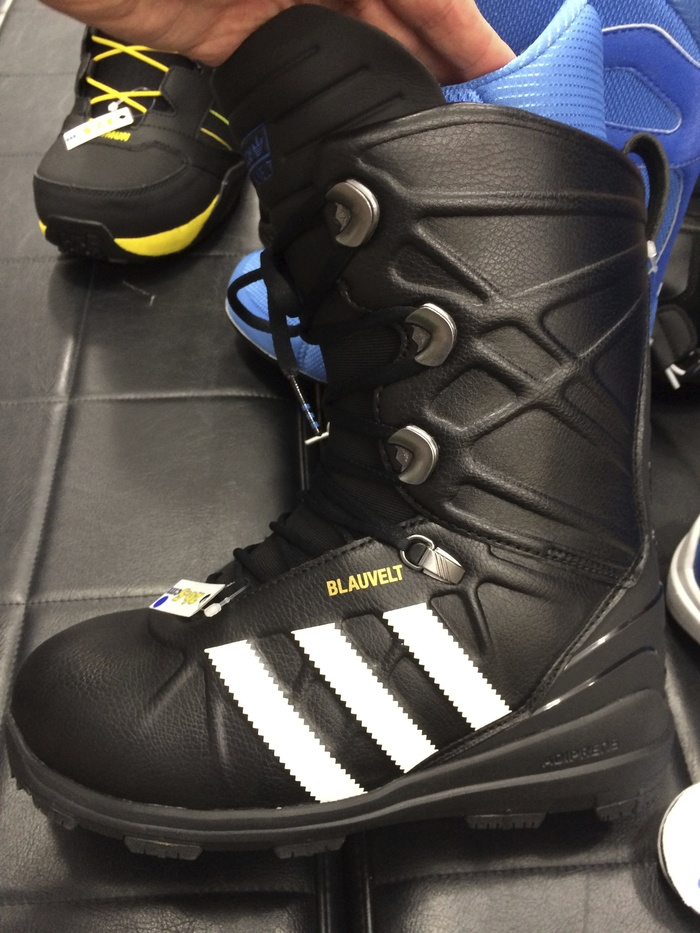 adidas Snowboarding : MOUNTAIN SNOW RESEARCH adidas Snowboarding : MOUNTAIN SNOW RESEARCH