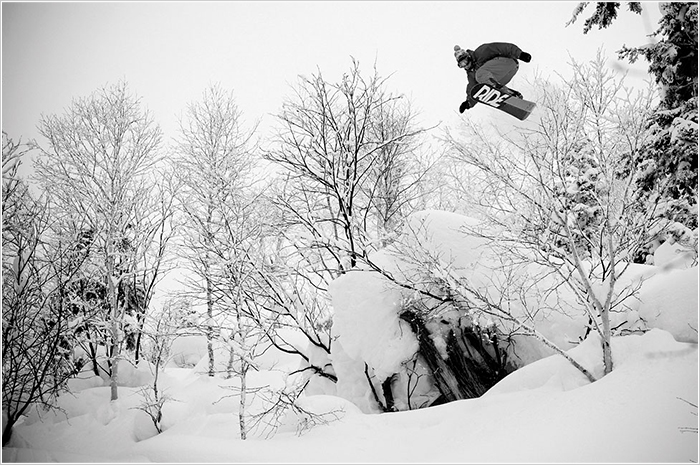 adidas Snowboarding : MOUNTAIN SNOW RESEARCH