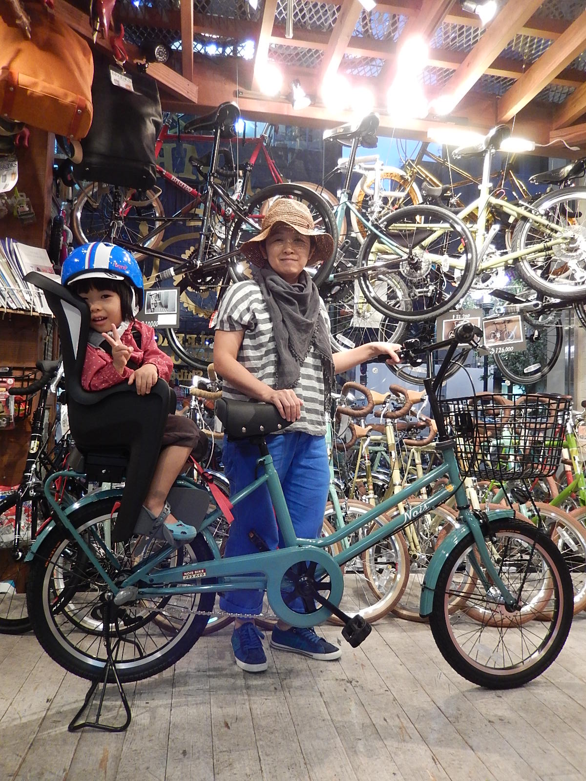 NOiS 納車_e0188759_17353317.jpg