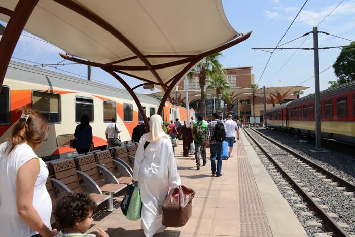 モロッコ鉄道の旅が楽しい！_e0171573_22513836.jpg