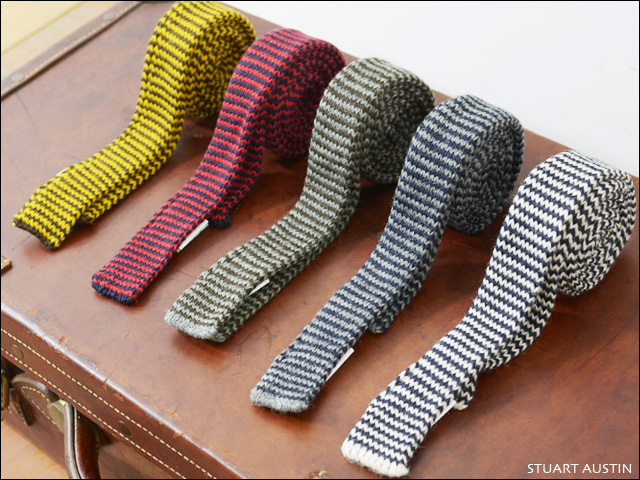 STUART AUSTIN [スチュワート・オースティン] MICROSTRIPE NECK TIE _f0051306_15413395.jpg