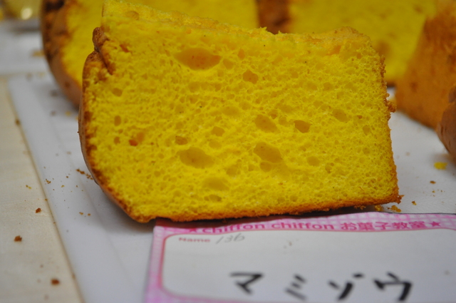 ご紹介は、気まぐれ講座「ばななマフィン」講座から♪。_b0087822_20185495.jpg