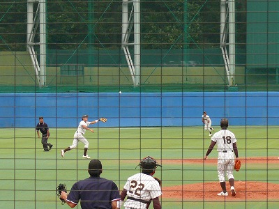 国士舘大対立正大 9月30日 東都大学野球2部_b0166128_1630213.jpg