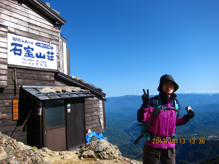 初日♪　御嶽山～ロープウェイ→女人堂→頂上→石室山荘_b0148050_21391119.jpg