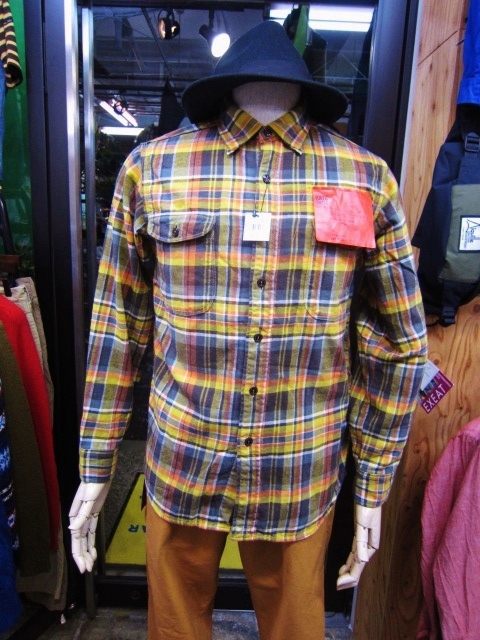 毎年・好評のKato BASIC NELL SHIRTS ・・・ 今季も色味の良い1枚達です♪♪♪_d0152280_2155061.jpg