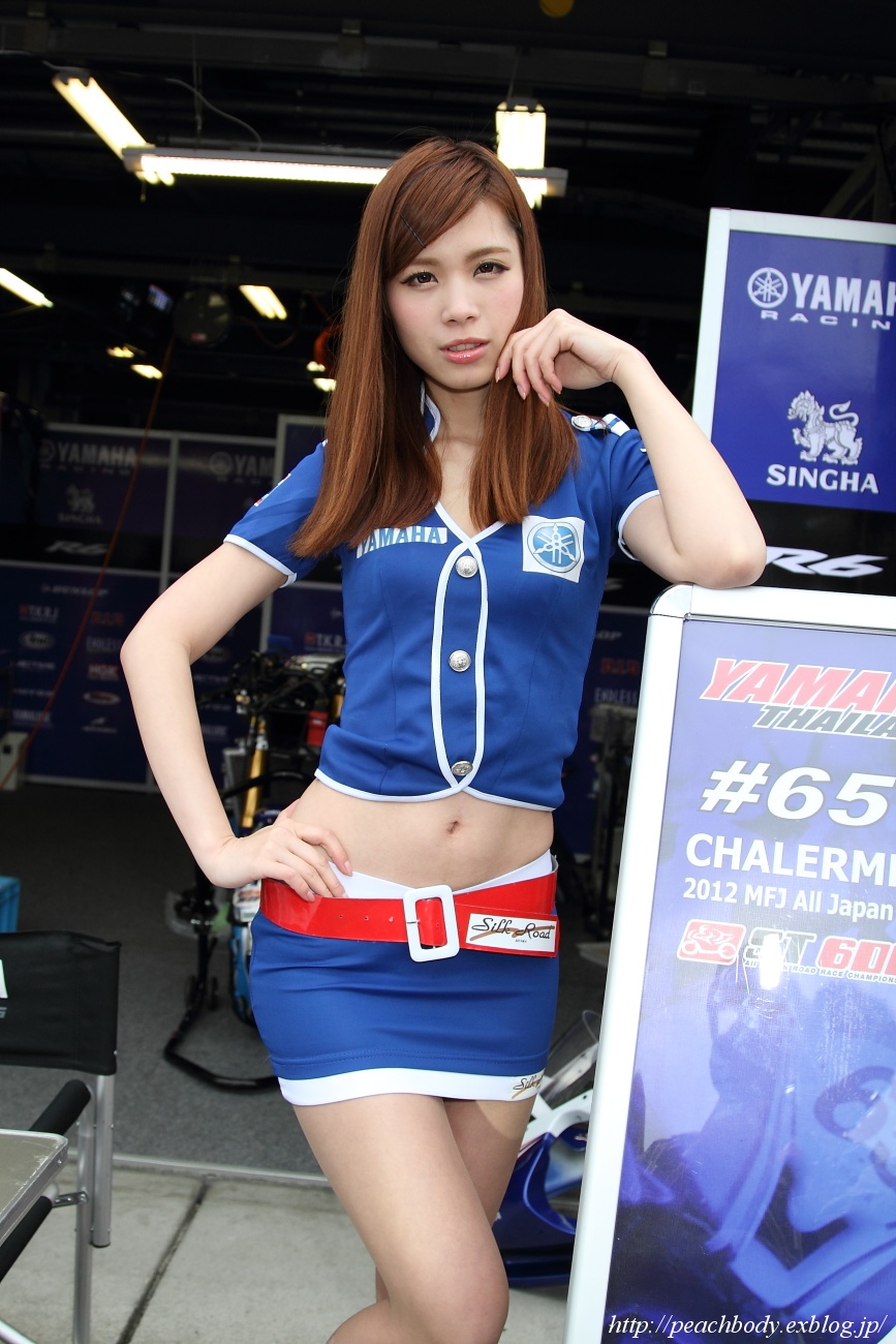 浜田蘭蘭 さん（タイYAMAHA レースクイーン）_c0215885_2272079.jpg