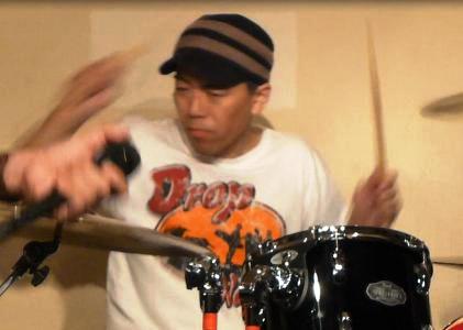 カラフル”ちょっと早い”ハロウィンライブ、ライブレポ♪_e0188087_21583686.jpg