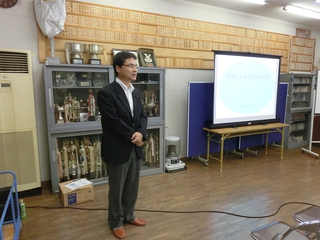 私の市政報告会に応援弁士として小長井よしまさ氏が登場_f0141310_793091.jpg