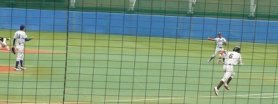 立正大対国士館大 10月1日 東都大学野球2部_b0166128_15182767.jpg