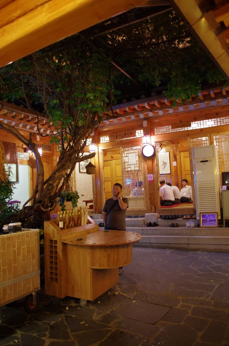  ２０１３年韓国の旅 その９ ＜２日目＞ 仁寺洞で伝統茶、そして西村で夕食_b0307132_19551912.jpg