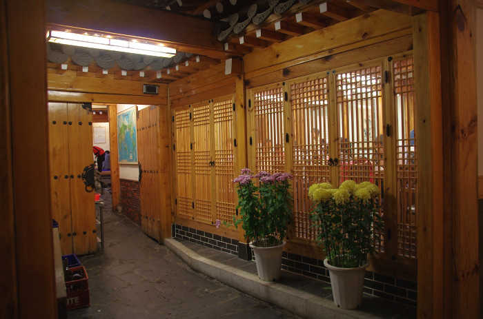  ２０１３年韓国の旅 その９ ＜２日目＞ 仁寺洞で伝統茶、そして西村で夕食_b0307132_2012134.jpg