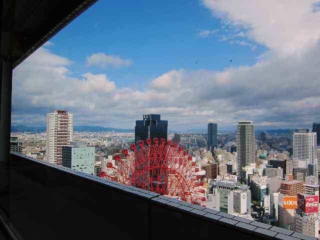 【大阪梅田阪急32番街の30階からの眺め】_c0042960_16422979.jpg