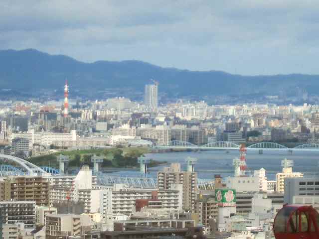 【大阪梅田阪急32番街の30階からの眺め】_c0042960_1642429.jpg