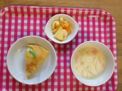 10月17日の給食☆お誕生日献立でした!_c0293682_18381588.jpg