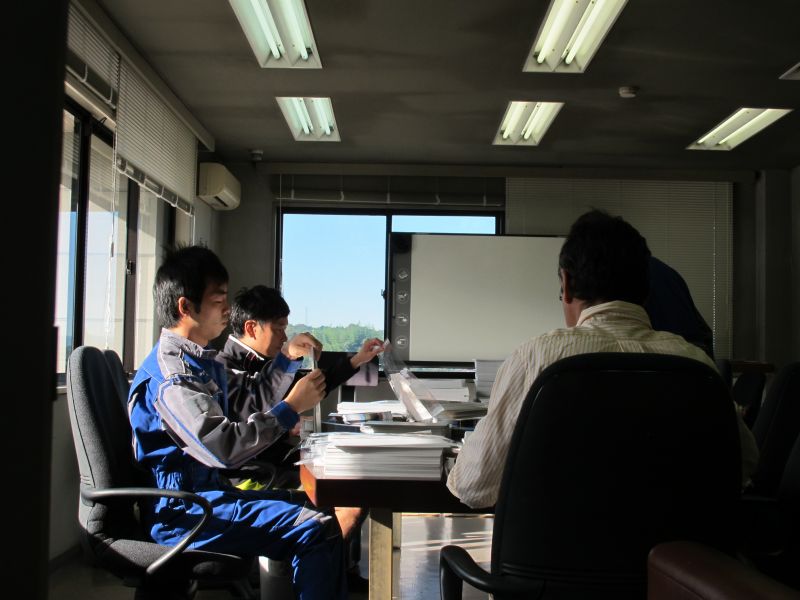 リニアモーターカー「マグレブ」とインプレッサWRX_f0076731_1625345.jpg