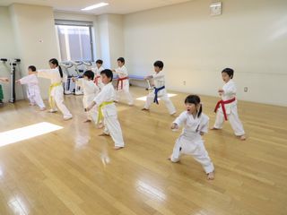 宮の沢教室 3才からの空手!_c0118332_1742385.jpg