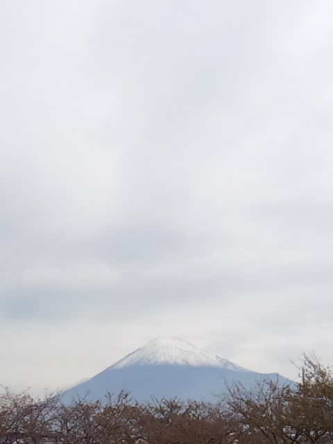 富士山初冠雪_b0292155_1104696.jpg