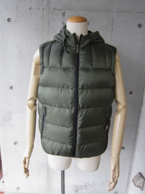 add ・・・ 注目の最新DOWN JACKET (VEST × JACKET)です!★!_d0152280_15162977.jpg