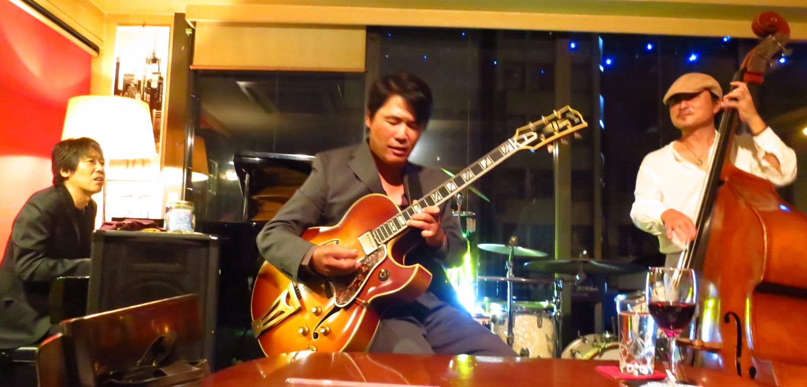 2013.10.16. Yoshiaki Okayasu Trio @ SoulTrane_a0107397_4442927.jpg