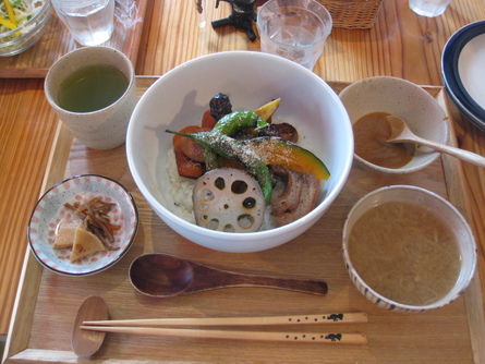 おいしい秋、高山でランチ。_f0281398_2245553.jpg