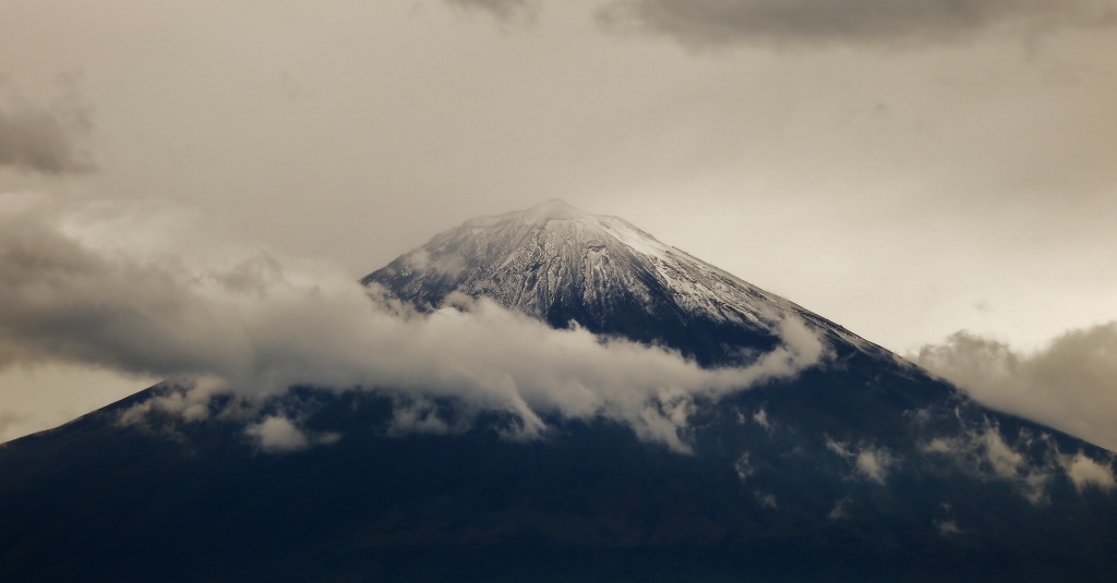 富士山・世界遺産登録・初冠雪_b0083801_06842.jpg