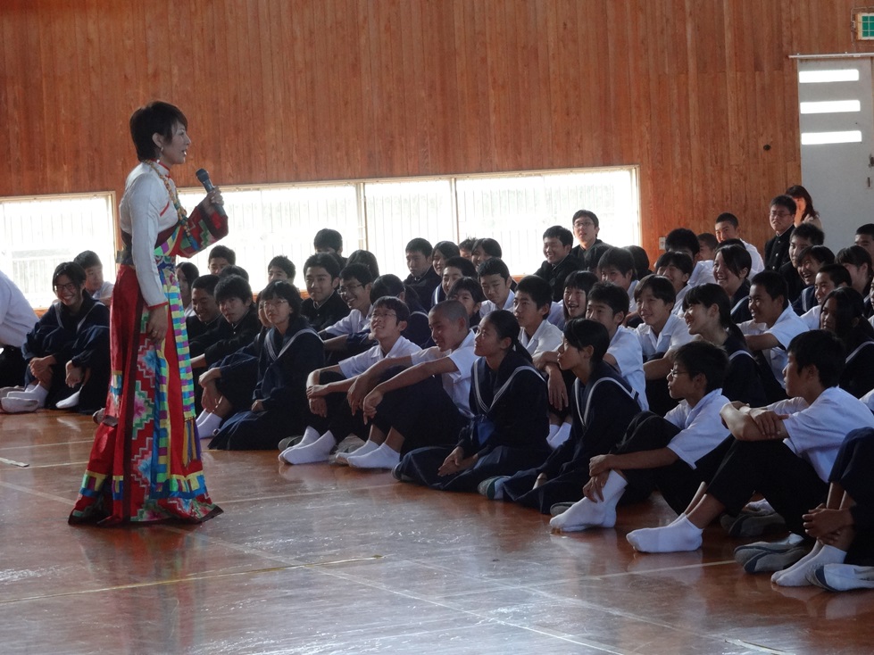 佐賀県鳥栖市の4つの中学校を訪問_c0162404_0435287.jpg