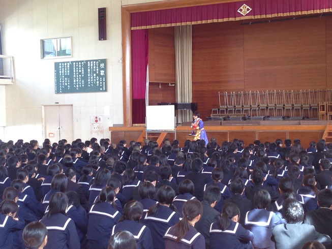 佐賀県鳥栖市の4つの中学校を訪問_c0162404_0561696.jpg