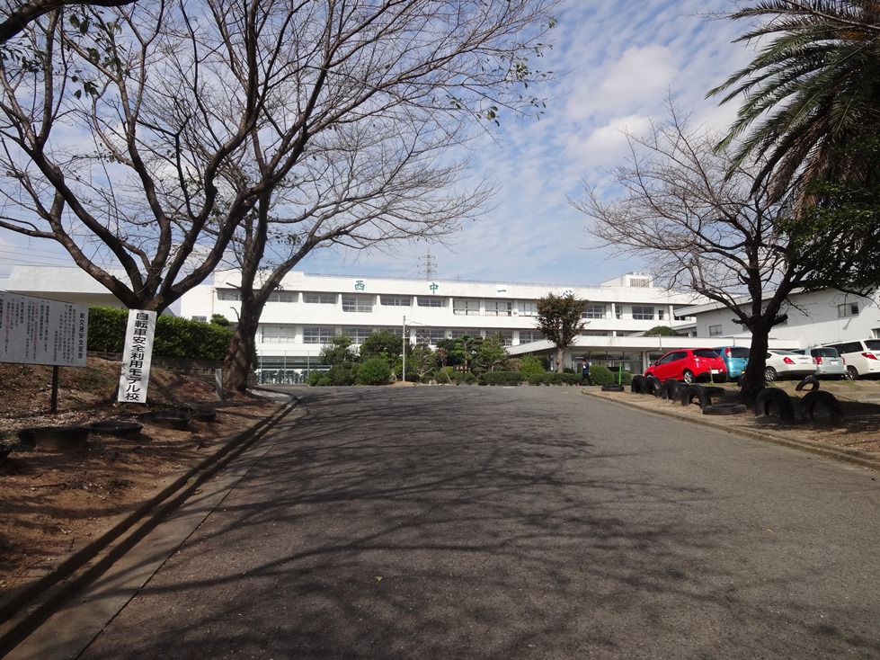 佐賀県鳥栖市の4つの中学校を訪問_c0162404_1102673.jpg