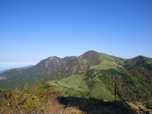 d0006512_10295680.jpg