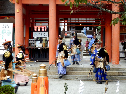 上賀茂神社 笠懸神事_e0048413_17475379.jpg