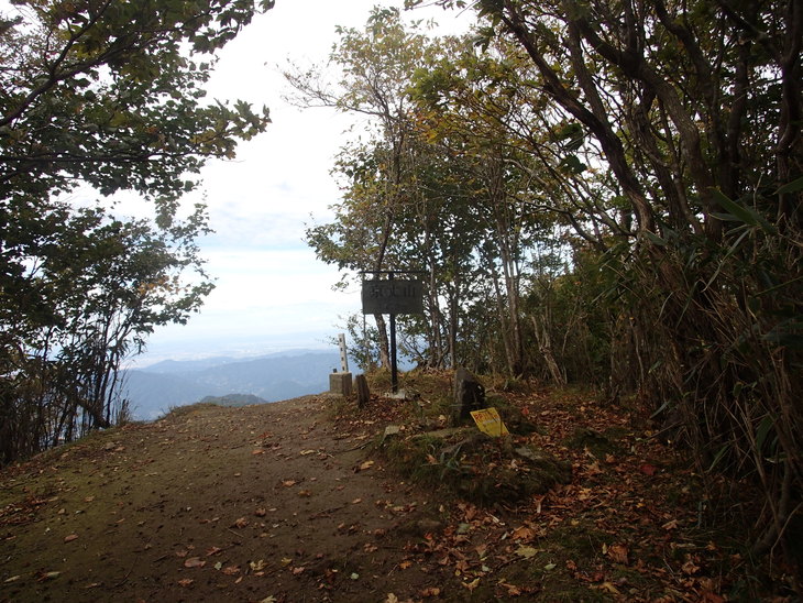 53　京丈山・54　雁俣山縦走_b0291016_1773223.jpg