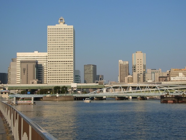 Rubber Duck and the Rivers in Osaka_e0046748_0521247.jpg