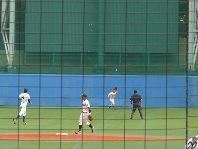 東農大対専修大 10月1日 東都大学野球2部_b0166128_2237333.jpg