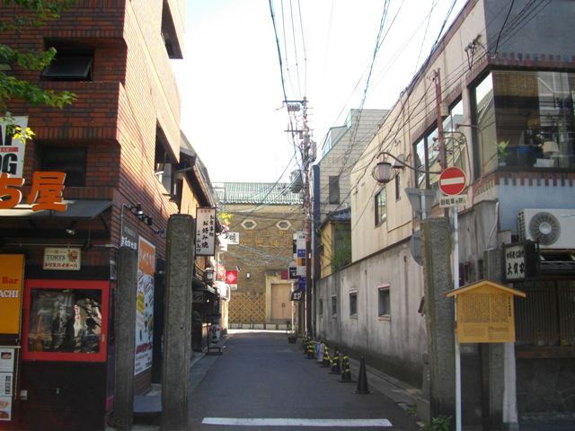 京の寄り道「先斗町歌舞練場」編_e0230141_1337284.jpg