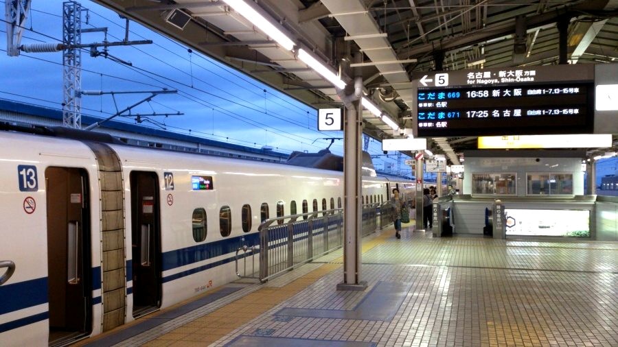 N700系こだまに乗って 東奔北走 N700系こだまに乗って 東奔北走