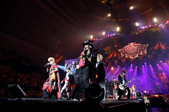 VAMPS主宰『HALLOWEEN PARTY 2013』開幕！_e0197970_1339282.jpg