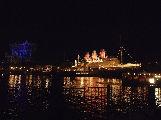 13 10月tdr1日目2 いつもの場所のファンタズミックとアラビア夜散歩 プチルパン夫人の旅日記 13 10月tdr1日目2 いつもの場所のファンタズミックとアラビア夜散歩 プチルパン夫人の旅日記