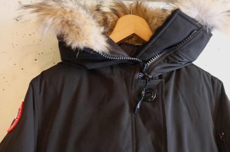 CANADA GOOSE　　　LADIES LABRADOR・MONTEBELLO PARKA・SOLARIS PARKA_c0134310_21275750.jpg