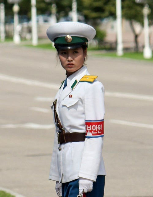北朝鮮ｖｓ南トンスルランド：やはり北朝鮮「ワン・ジェサン芸術団」の方が上ですナ！_e0171614_16543191.jpg