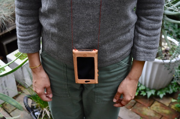 iphone 5s leather cover_b0172633_12392596.jpg