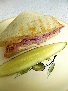 Reuben sandwichとPastrami_a0124077_98559.jpg