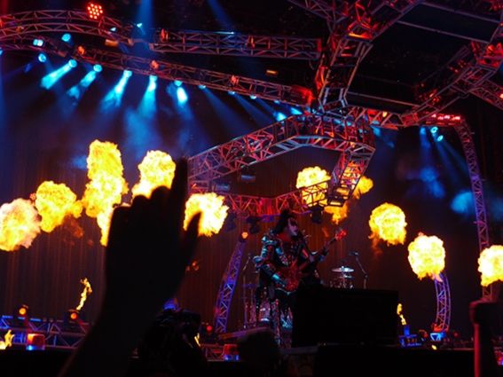 KISS に会えた夜 @2013.10.21,osaka_b0118001_18101494.jpg