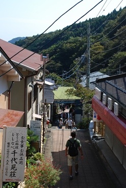 大山のケーブルカー_e0030537_02748100.jpg