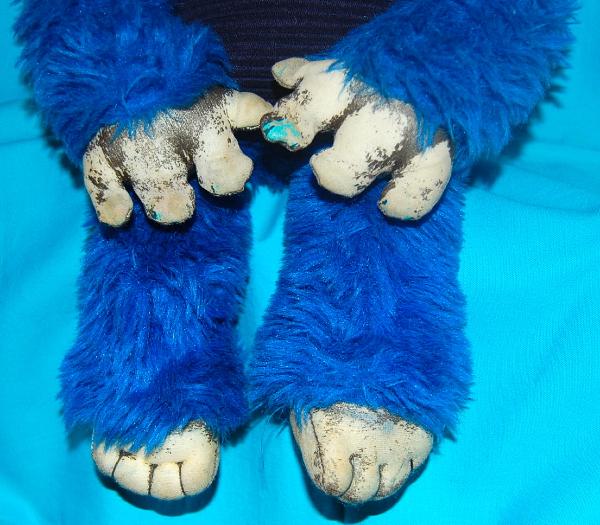 UK版 my pet monster 手錠付き マイペットモンスター1986 ビッグプラッシュ ぬいぐるみ手錠付