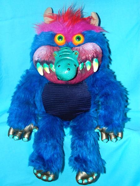 ちょっぴしレアなUK版 My Pet Monster（マイペットモンスター）☆_c0084047_2281352.jpg