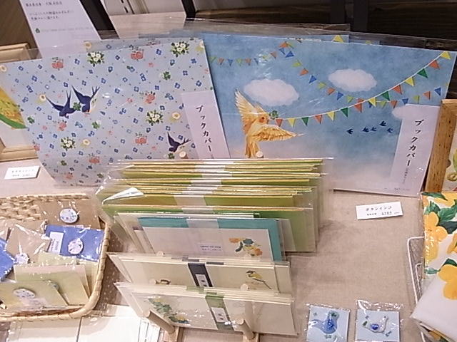 インコと鳥の雑貨展、志水恵美さん雑貨を納品しました_d0322493_0245425.jpg