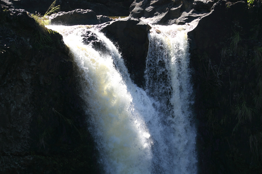 9.Rainbow Falls　－レインボー滝－_b0043304_18462756.jpg