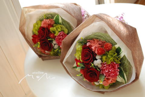 贈呈用花束 真っ赤なバラで_a0136507_16155168.jpg