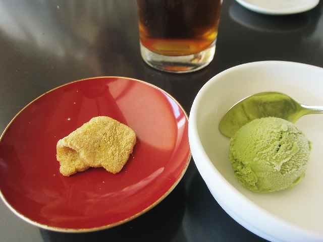 【おんぼらあとagain】刺身蟹寿司てんぷら食べ放題【ハイアットリージェンシー東京】_c0042960_1017356.jpg