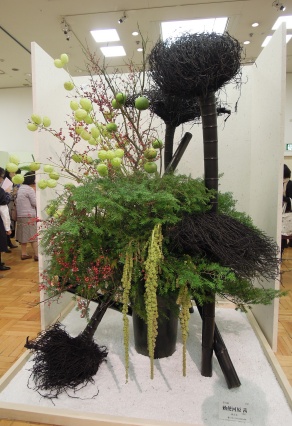 日本いけばな芸術九州展 (前期)_d0195183_1923321.jpg